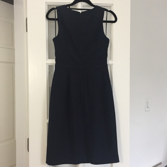 NWT - J.Crew Scallop Hem Faux Wrap Crepe Dress Navy Blue - Size : 00 - Picture 6 of 9
